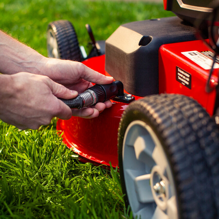 Toro 60V MAX* 30 in. (76 cm) eTimeMaster® Personal Pace® Auto-Drive Lawn Mower - (2) 10.0Ah Batteries/Chargers Included (21491)